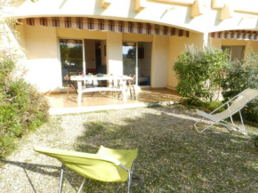 Charmant T2 avec grande terrasse à 250m de la plage - 4 couchages, garage privé, ménage inclus - FR-1-251-741